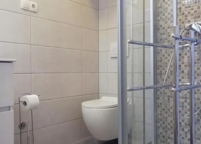 In With Sea View, Terrace, Air Conditioning, Wi-fi Апартаменты Нин