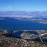 Apartmán In With Sea View, Terrace, Air Conditioning, Wi-fi *