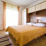 Apartmán In With Sea View, Terrace, Air Conditioning, Wi-fi *