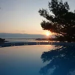 In With Sea View, Terrace, Air Conditioning, Wi-fi *