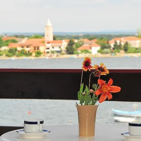 In With Sea View, Terrace, Air Conditioning, Wi-fi Apartment
