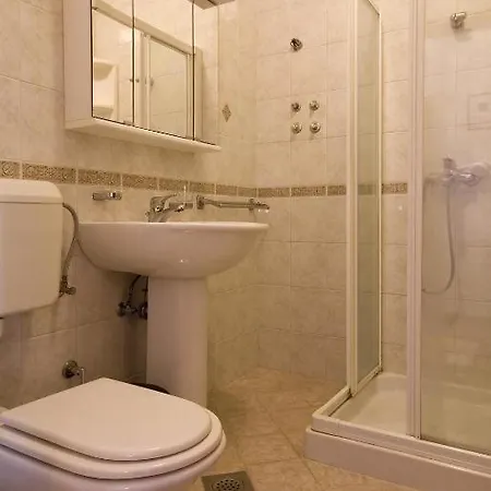 In With Sea View, Terrace, Air Conditioning, Wi-fi Apartment