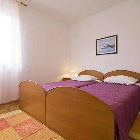 In With Sea View, Terrace, Air Conditioning, Wi-fi Apartment Nin