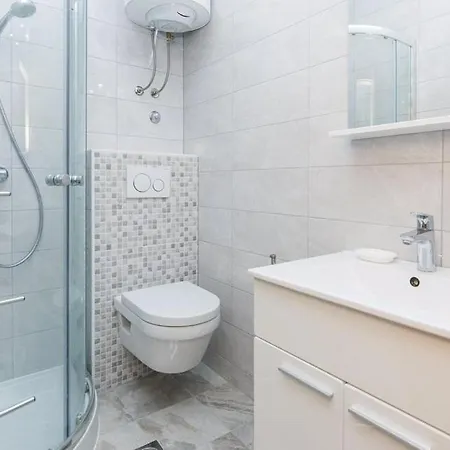 In With Sea View, Terrace, Air Conditioning, Wi-fi * Nin