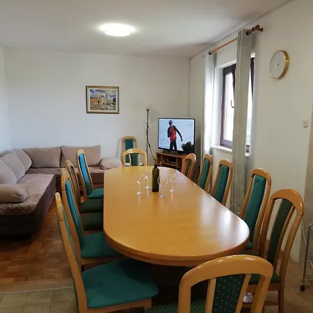 Apartment In With Sea View, Terrace, Air Conditioning, Wi-fi