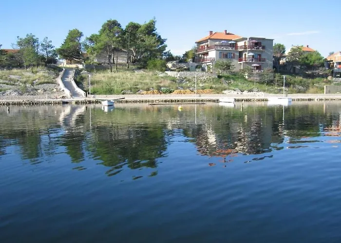 Apartman In With Sea View, Terrace, Air Conditioning, Wi-fi *