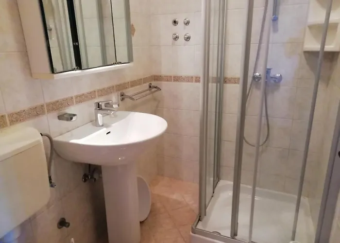 Apartman In With Sea View, Terrace, Air Conditioning, Wi-fi *